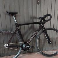 bici scatto fisso Giant Omnium 