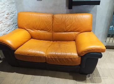 divano letto in pelle 