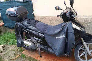 Sh 300 i sport 2010  per pezzi diricambio