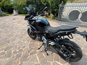Bmw f 900 xr - 2024 TRIPLE BLACK