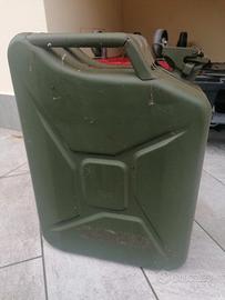 taniche in metallo per auto