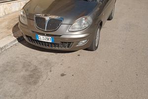 lancia y 1.3 mjt 