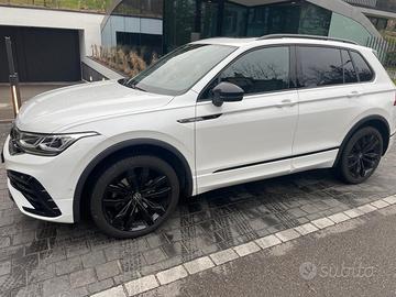Auto VW Tiguan 2.0 TSI 4M
