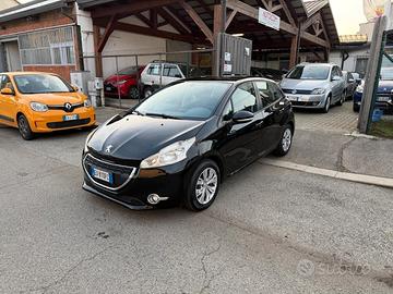 Peugeot 208 PureTech 82 5 porte Allure