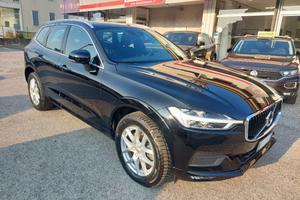 VOLVO XC60 B4 (d) AWD Geartronic Momentum Pro