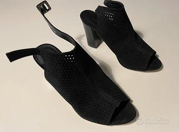 Scarpa nera nuova con tacco (39)