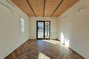 MONTEVEGLIO - NEGOZIO RISTRUTTURATO - ALTA VISIBIL