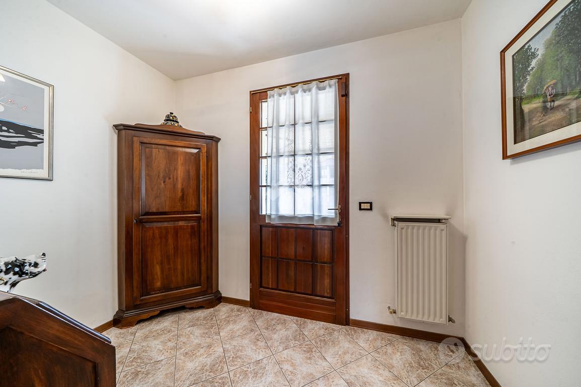 VILLA A SCHIERA A SANT'ILARIO D'ENZA - Vista 5