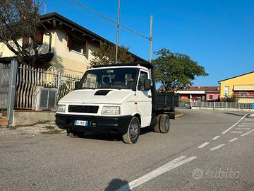 M95 - Iveco Daily 35 Q 35-12 ribaltabile