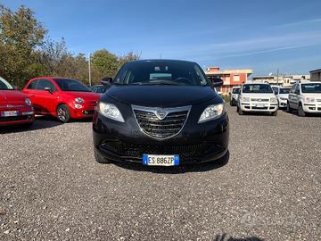 Lancia Ypsilon 1.3 Multijet 95cv 5p - 2013