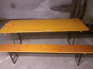 tavolo e 4 panche 