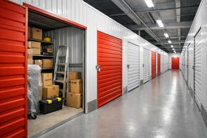 150 Box/Magazzini 3-15 mq Reggio Calabria