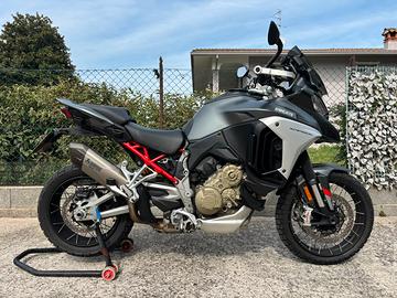 Multistrada v4s radar&travel