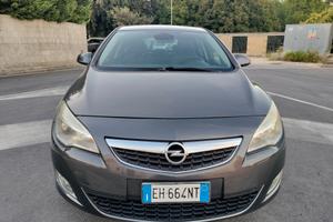 Opel Astra 1.7 CDTI 125CV 5 porte Cosmo