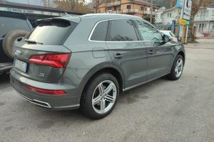 Audi Q5 4x4 S-Line full optional 190 CV