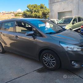 Toyota verso pax 5+2