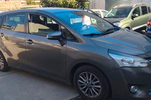 Toyota verso pax 5+2