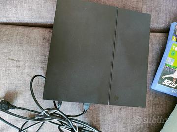 Plastation 4 + 2 giochi