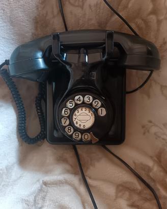 Telefono epoca in bachelite. 