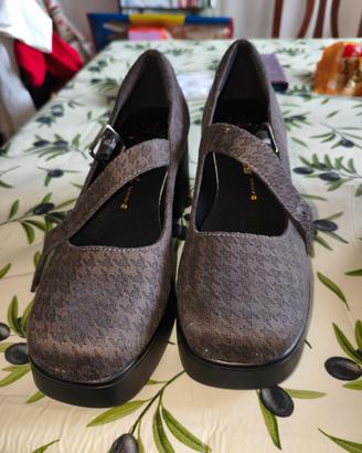 scarpe con il tacco 