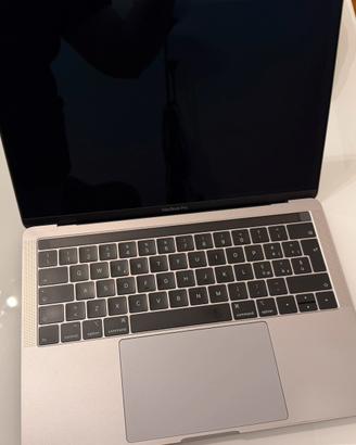 MacBook Pro 13” 2019 Touch Bar 256GB
