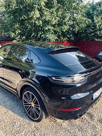 PORSCHE Cayenne Coupé