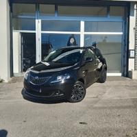 Lancia Ypsilon 1.0 FireFly 5 porte S&S Hybrid Gold