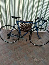 Bici da corsa volata