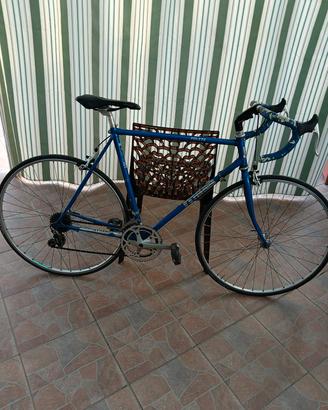 Bici da corsa volata