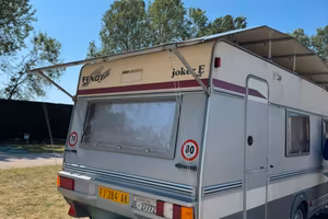Roulotte fendt joker E