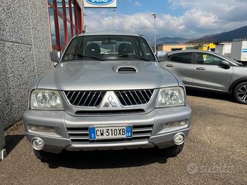 Mitsubishi L200 2.5 TD cat 4WD Double Cab Inst. Ai