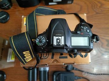 Nikon d7200 e accessori (possibilità di obiettivi)