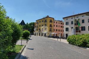 2 LOCALI A VERONA