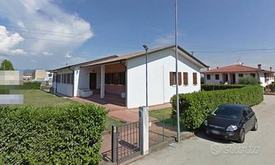 Laboratorio con uffici ad Albettone (VI)