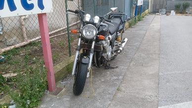Yamaha XJR 1300