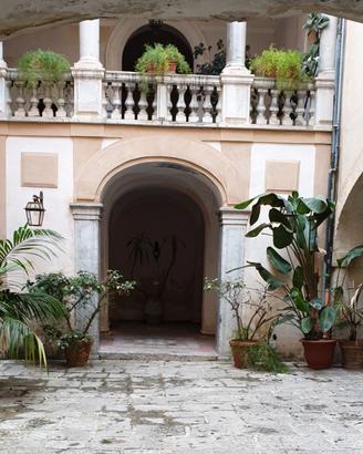 Centro Storico intera palazzina per Hotel Boutique