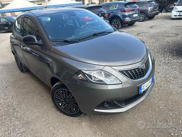 Lancia Ypsilon 1.0 FireFly 5 porte S&S Hybrid Ecoc