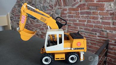 Bruder escavatore Liebherr