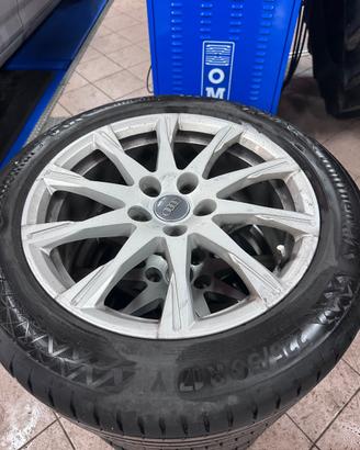 Cerchi Audi 17 pollici comprese gomme continental