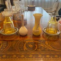 Lotto di oggetti d’arredo in vetro e ceramica