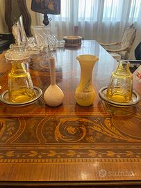Lotto di oggetti d’arredo in vetro e ceramica