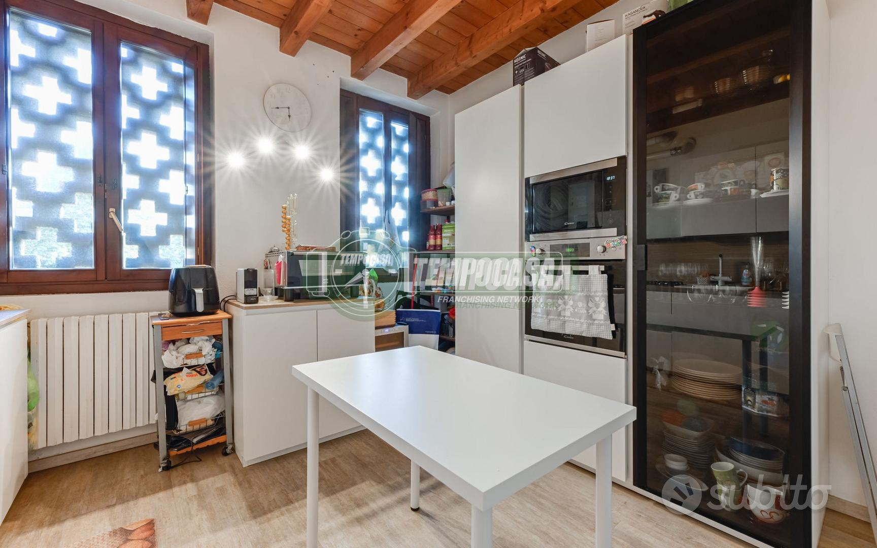 Apartment in Vimercate, Torri Bianche - Altro