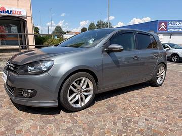 Volkswagen Golf 1.4 tsi Highline 160cv 5p LEGGERE 