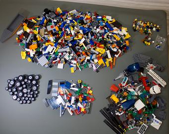 LEGO originali 3kg + set + 20 minifigure
