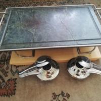 pietra per cucinare sul tavolo 