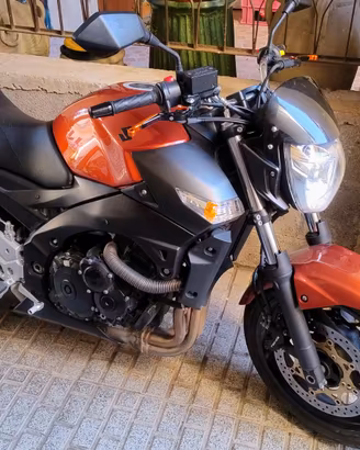 Suzuki GSR 600