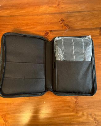 Spatola antigelo per auto con astuccio Bridgestone