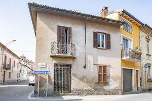 CASA SEMINDIPENDENTE A RIVANAZZANO TERME