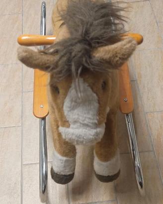 Cavallo a dondolo