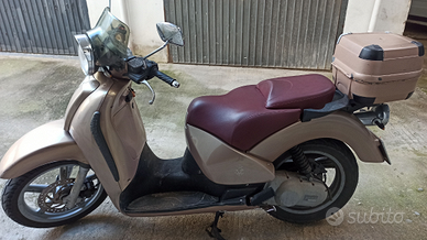 Scooter Scarabeo Leonardo 150cc